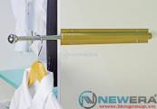 Móc treo quần áo đã chọn để chuẩn bị mặc