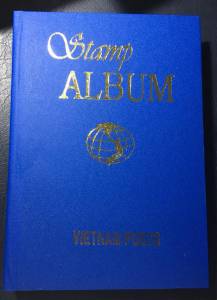 Album tem chứa được trên 500 con tem