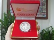 Hộp xu chó Bạc Úc 2018
