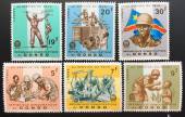 Bo-Congo-1965-Quan-doi-Congo-dang-cuu-ho-cuu-doi-tre-em-6-con
