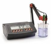 May-do-PH-de-ban-HANNA-HI-2210