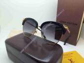 KINH-THOI-TRANG-NU-LOUIS-VUITTON-Z0621U