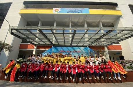 MS229 Tập Thể Lớp 4A
