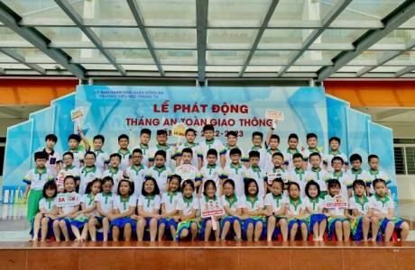 MS679 Tập thể lớp 3A