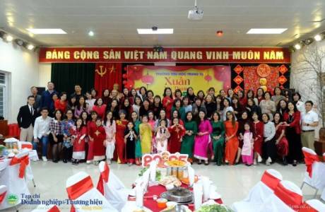 Tất Niên Mừng Xuân 2025