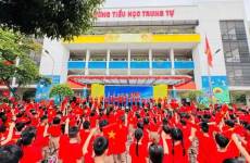 Sinh hoạt dưới cờ kỷ niệm 50 năm Ngày Giải phóng miền Nam, thống nhất đất nước (30/4/1975 – 30/4/202