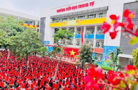 HỌC SINH TRUNG TỰ - TỰ HÀO TIẾP BƯỚC CHA ANH
