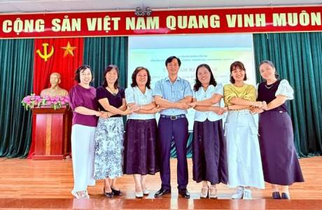 TỌA ĐÀM KHOA HỌC – NƠI TRI THỨC VÀ TÂM HUYẾT GẶP NHAU 
