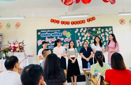 HỌP CHA MẸ HỌC SINH ĐẦU NĂM