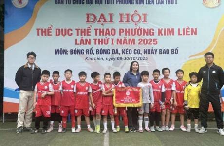 BÙNG NỔ TRÊN SÂN CỎ – TRUNG TỰ LẠI GỌI TÊN CHIẾN THẮNG