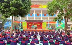 RUNG-CHUONG-VANG-TIENG