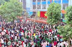 KHẼ KHÀNG KHÉP LẠI MỘT MÙA YÊU THƯƠNG