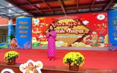 Xuan-trong-anh-mat-hoc