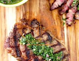 BEEFSTEAK SỐT CHIMICHURRI THẦN THÁNH