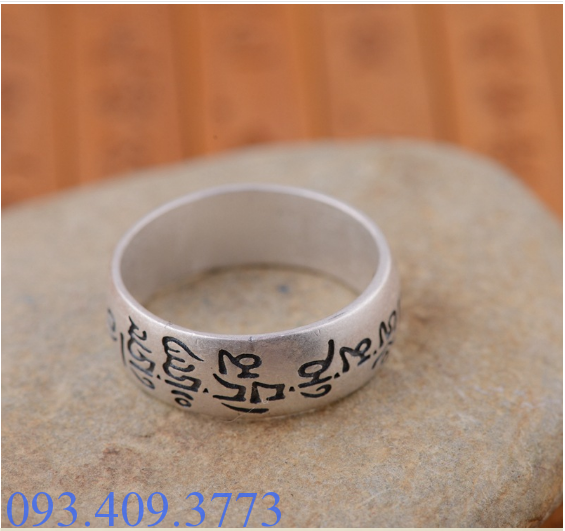 NHẪN KHẮC OM MANI PADME HUM TÂY TẠNG - NH182