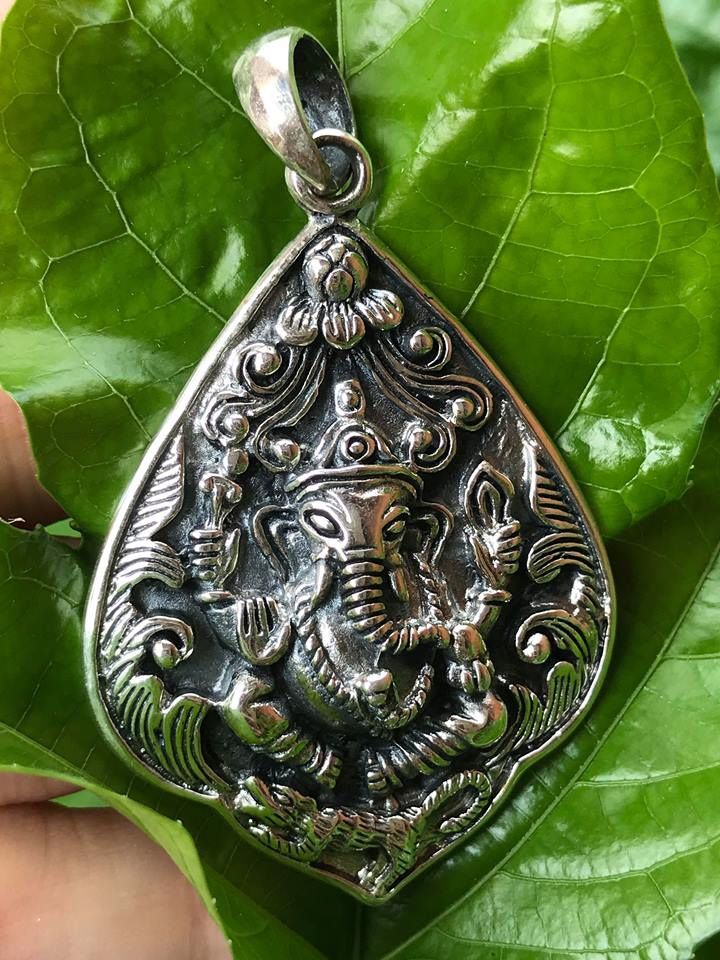 MẶT DÂY CHUYỀN THẦN GANESHA LÁ BỒ ĐỀ - DC518