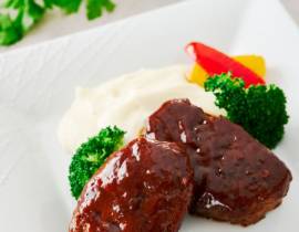 THỊT VIÊN BÒ ÚC CÙNG XỐT ĐẬM ĐÀ