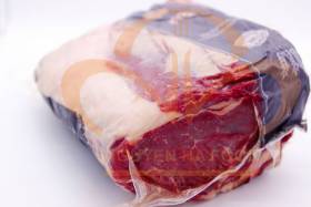 DAU-THAN-NGOAI-BO-UC-TUOI-GRAIN-FED-120-DAYS-BEEF-STANBROKE-DIAMANTINA-PLATINUM-CHILLED-RIB-EYE