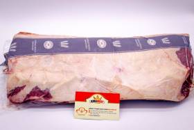 DUOI-THAN-NGOAI-BO-UC-TUOI-GRAIN-FED-120-DAYS-BEEF-STANBROKE-DIAMANTINA-CHILLED-STRIPLOIN