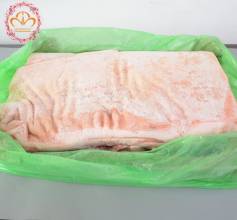 Ba-Roi-Rut-Suon-Co-Da-Nhap-Khau-Nga-Fresh-Boneless-Bacon-With-Skin-Imported-in-Russia