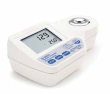 Thiết bị khúc xạ kế đo độ NaCl trong thực phẩm HANNA HI96821